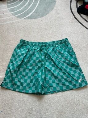 Nike Men's Teal Checkerboard Athletic Shorts